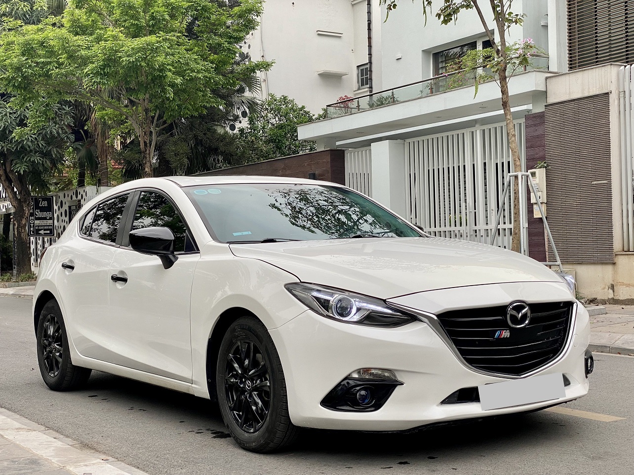 Mazda 3 1.5AT 2016 màu trắng (Đã bán)