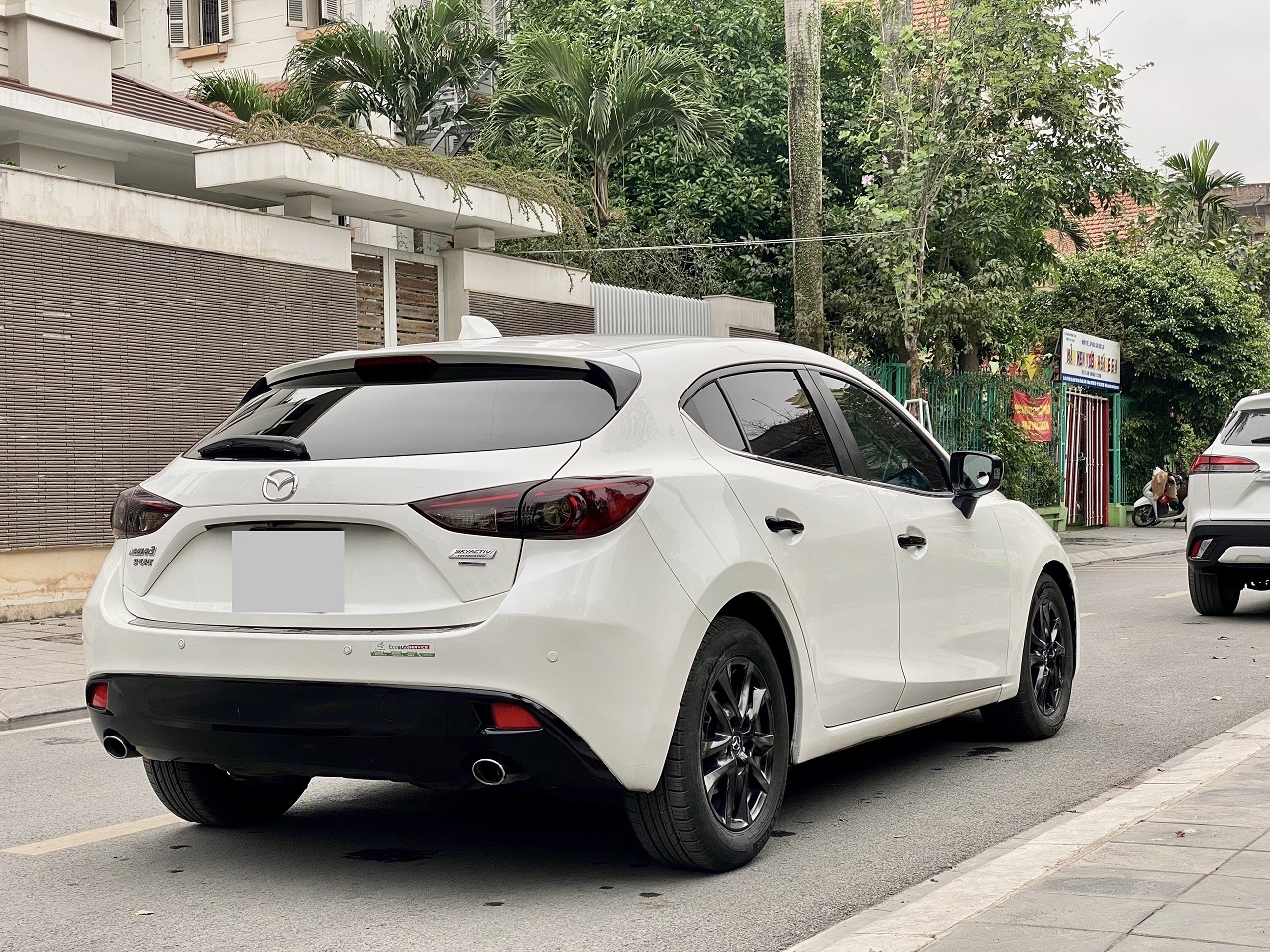 Mazda 3 1.5AT 2016 màu trắng (Đã bán)