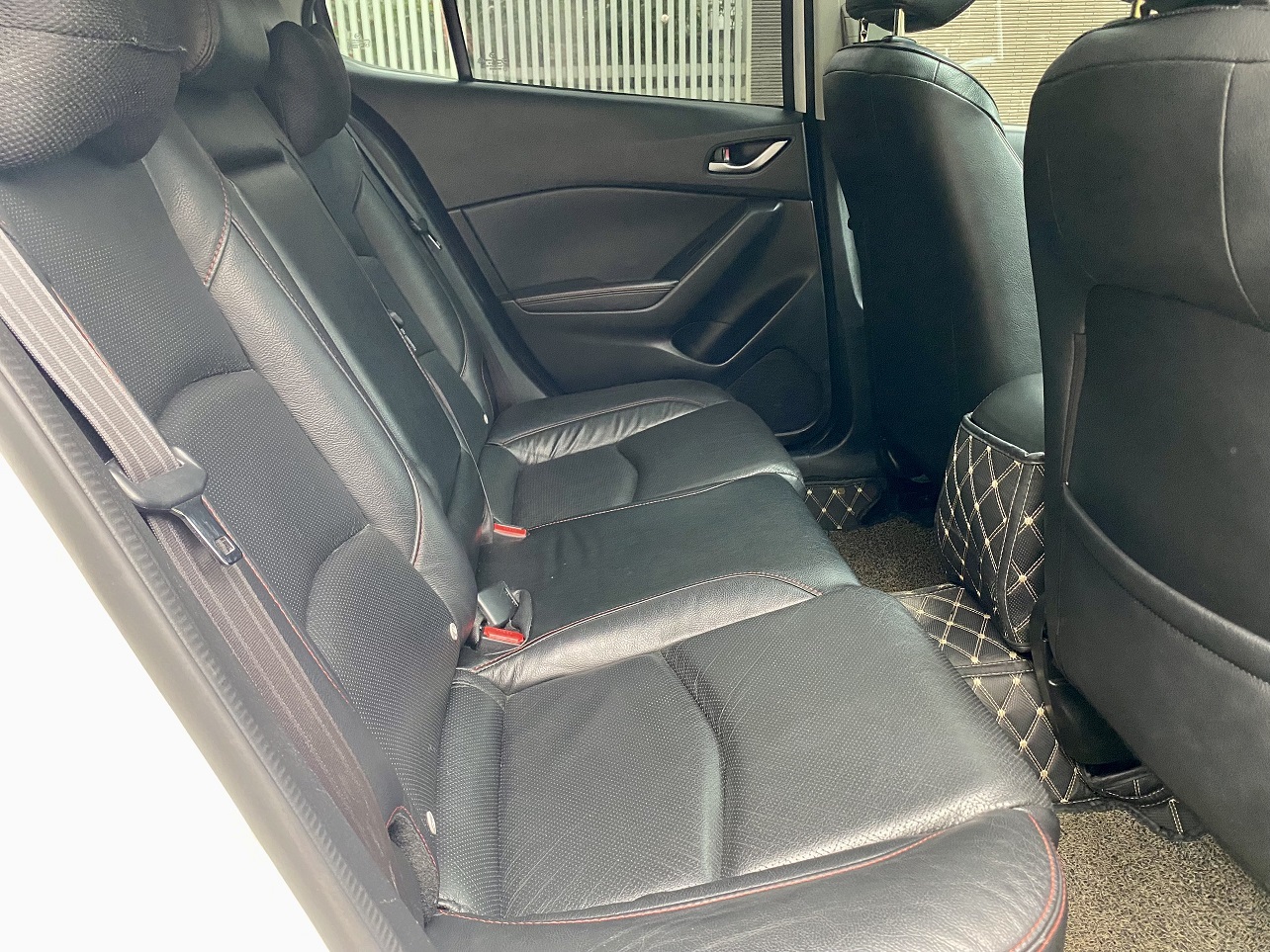 Mazda 3 1.5AT 2016 màu trắng (Đã bán)