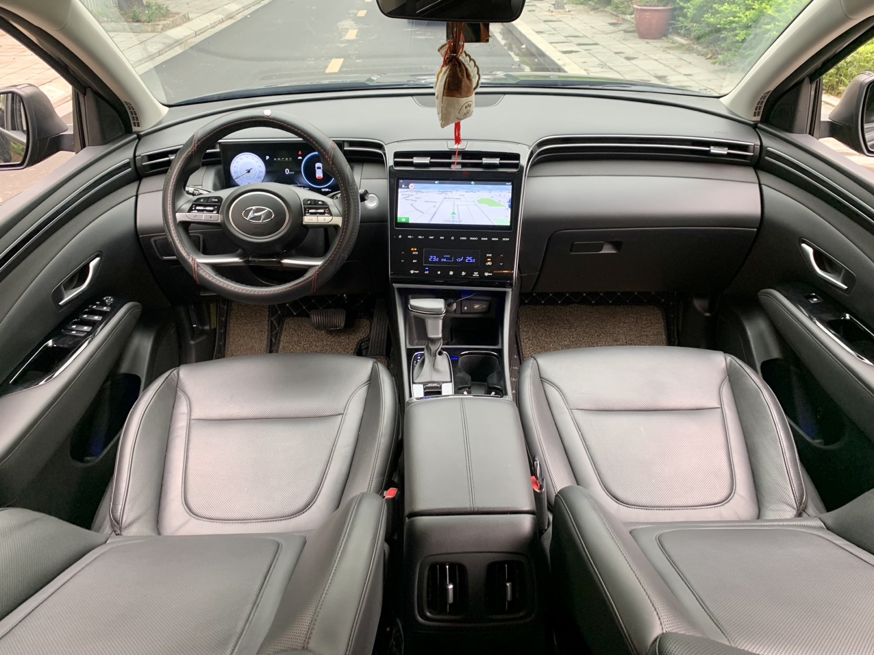 Hyundai Tucson 2.0ATH 2022 màu đen (Đã bán)