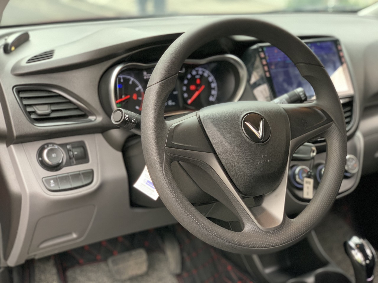 Vinfast Fadil Base 2021 màu đỏ (đã bán)