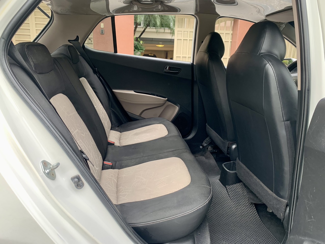 Hyundai I10 1.0 MT 2017 màu trắng (đã bán)