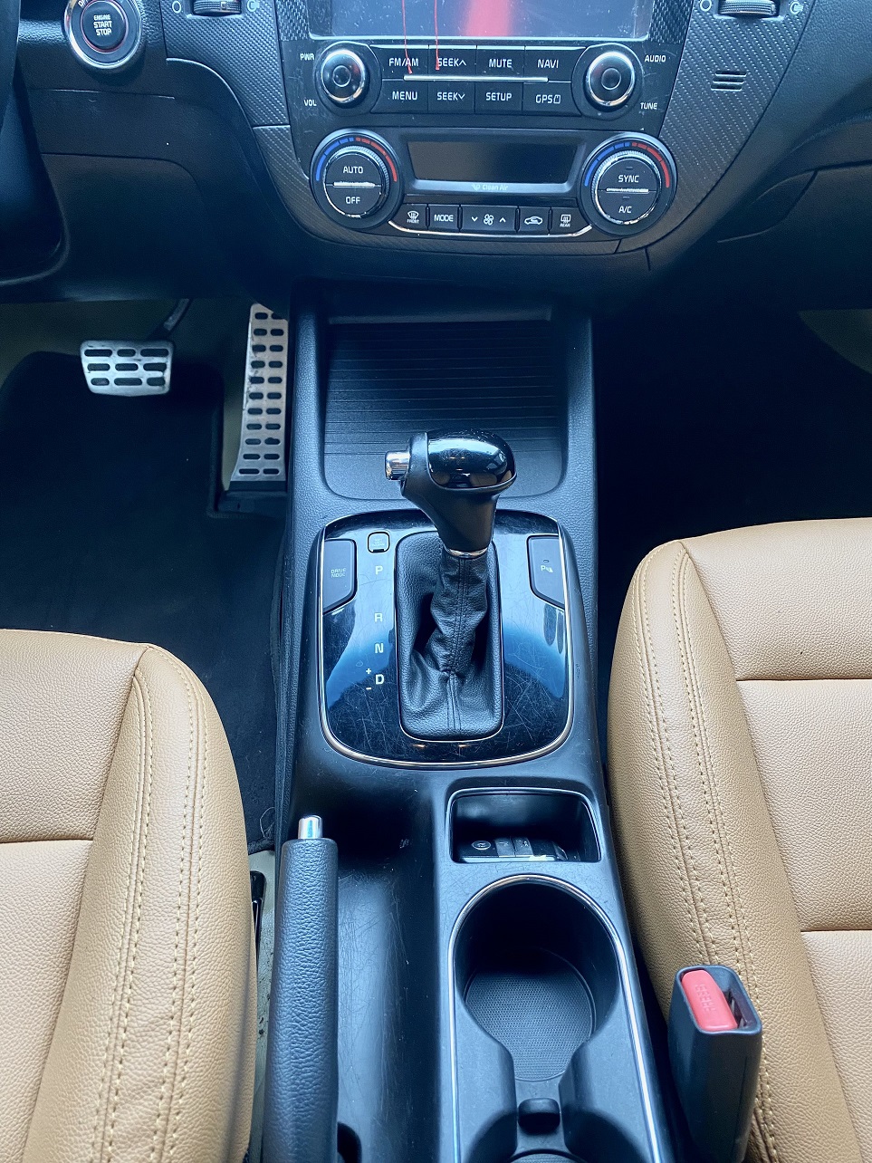 Kia Cerato 2016 1.6AT 2016 màu đỏ (đã bán)