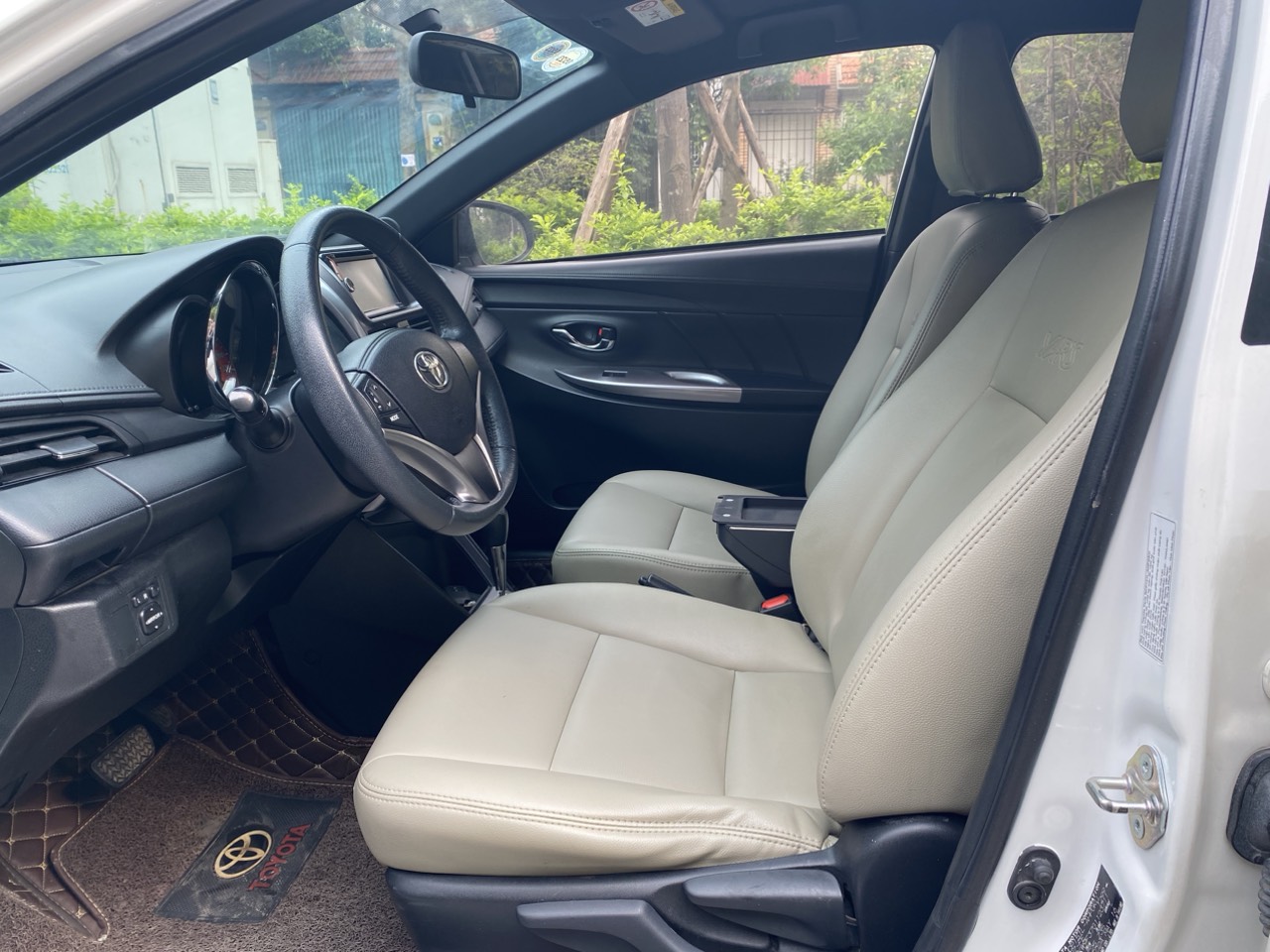 Toyota Yaris 1.3G 2016 màu trắng (đã bán)