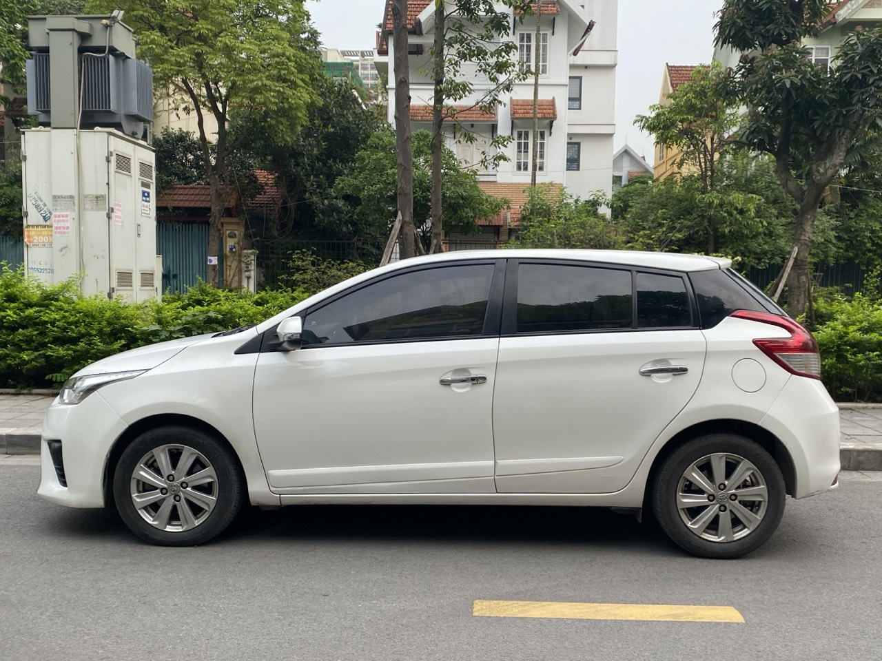Toyota Yaris 1.3G 2016 màu trắng (đã bán)