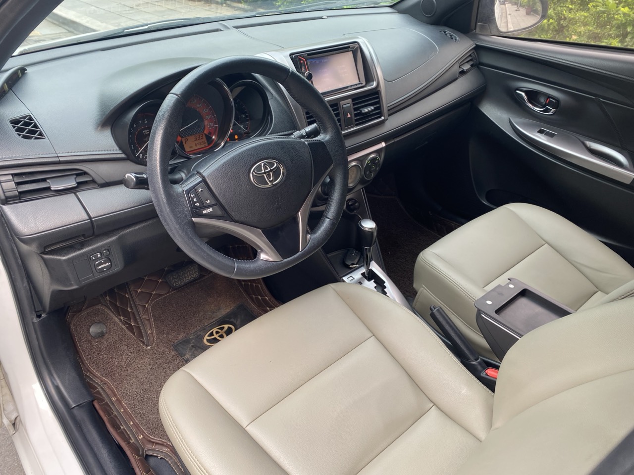 Toyota Yaris 1.3G 2016 màu trắng (đã bán)