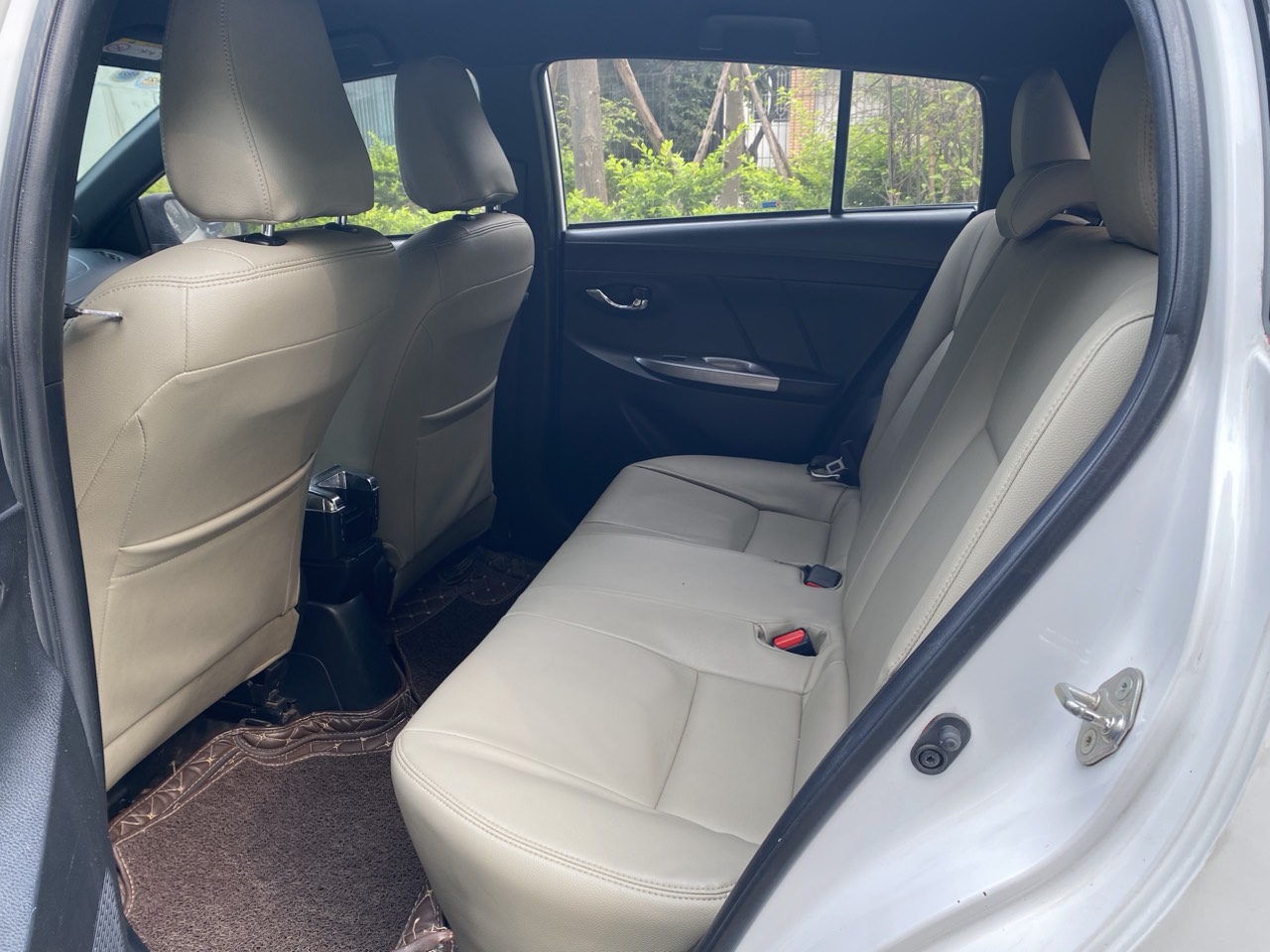 Toyota Yaris 1.3G 2016 màu trắng (đã bán)