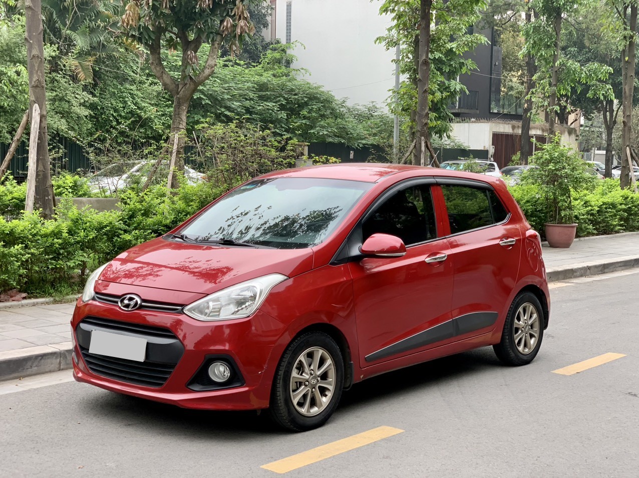 Hyundai I10 1.2 AT 2015 màu đỏ (Đã bán)