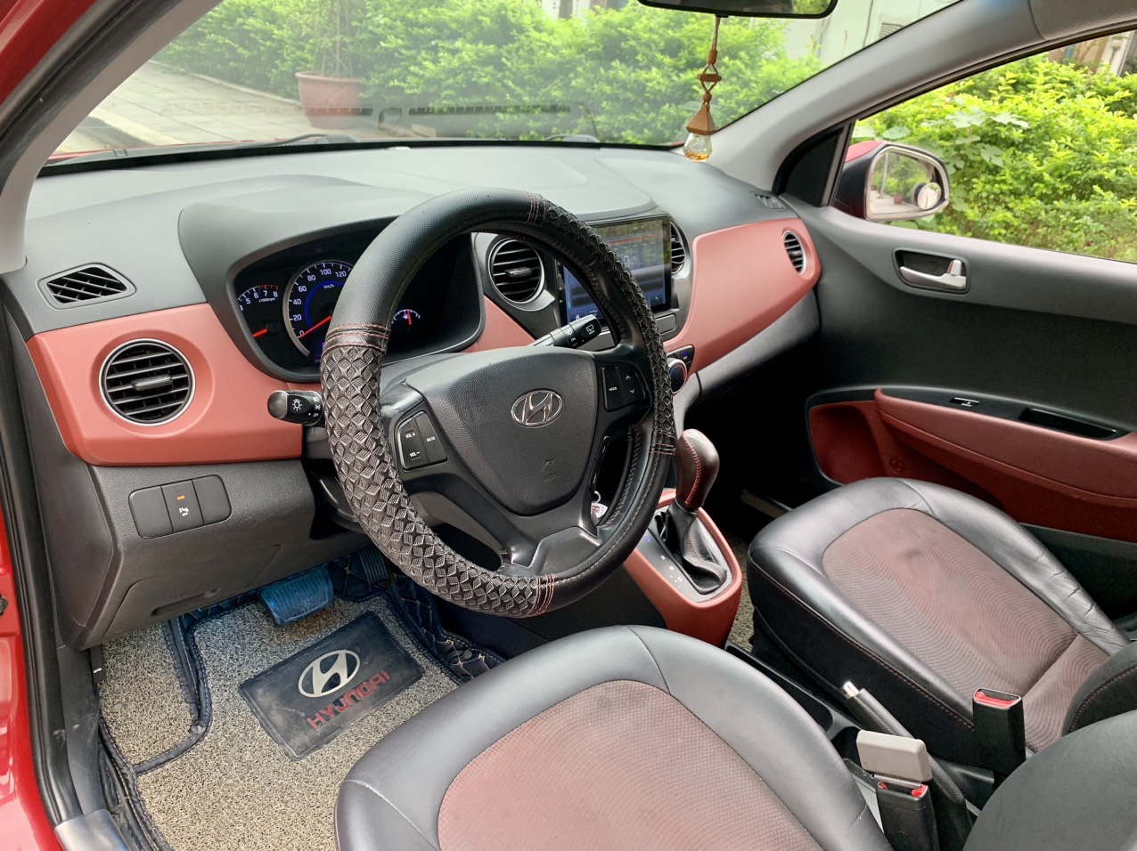Hyundai I10 1.2 AT 2015 màu đỏ (Đã bán)