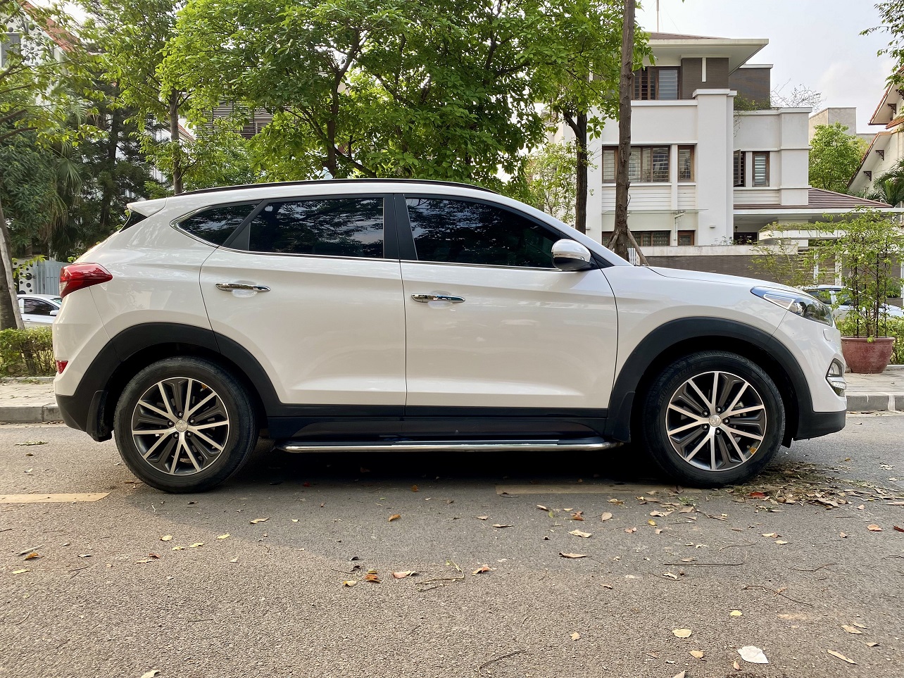 Hyundai Tucson 2.0ATH 2015 màu trắng (đã bán)