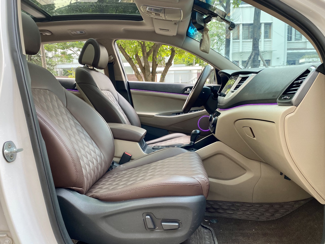 Hyundai Tucson 2.0ATH 2015 màu trắng (đã bán)