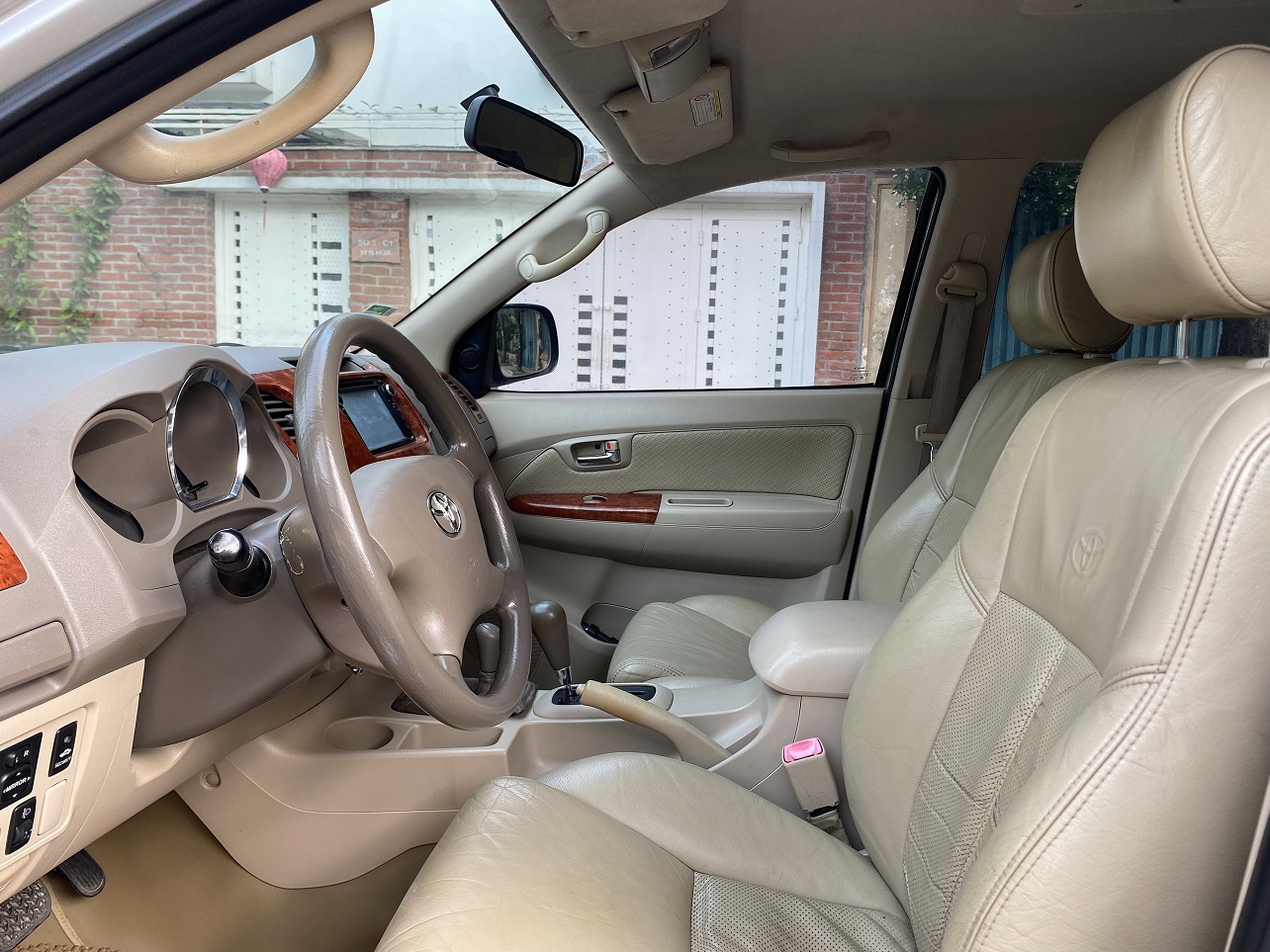 Toyota Fortuner SR5 2.7AT 4x4 2007 ĐKLĐ 2008 màu bạc (đã bán)