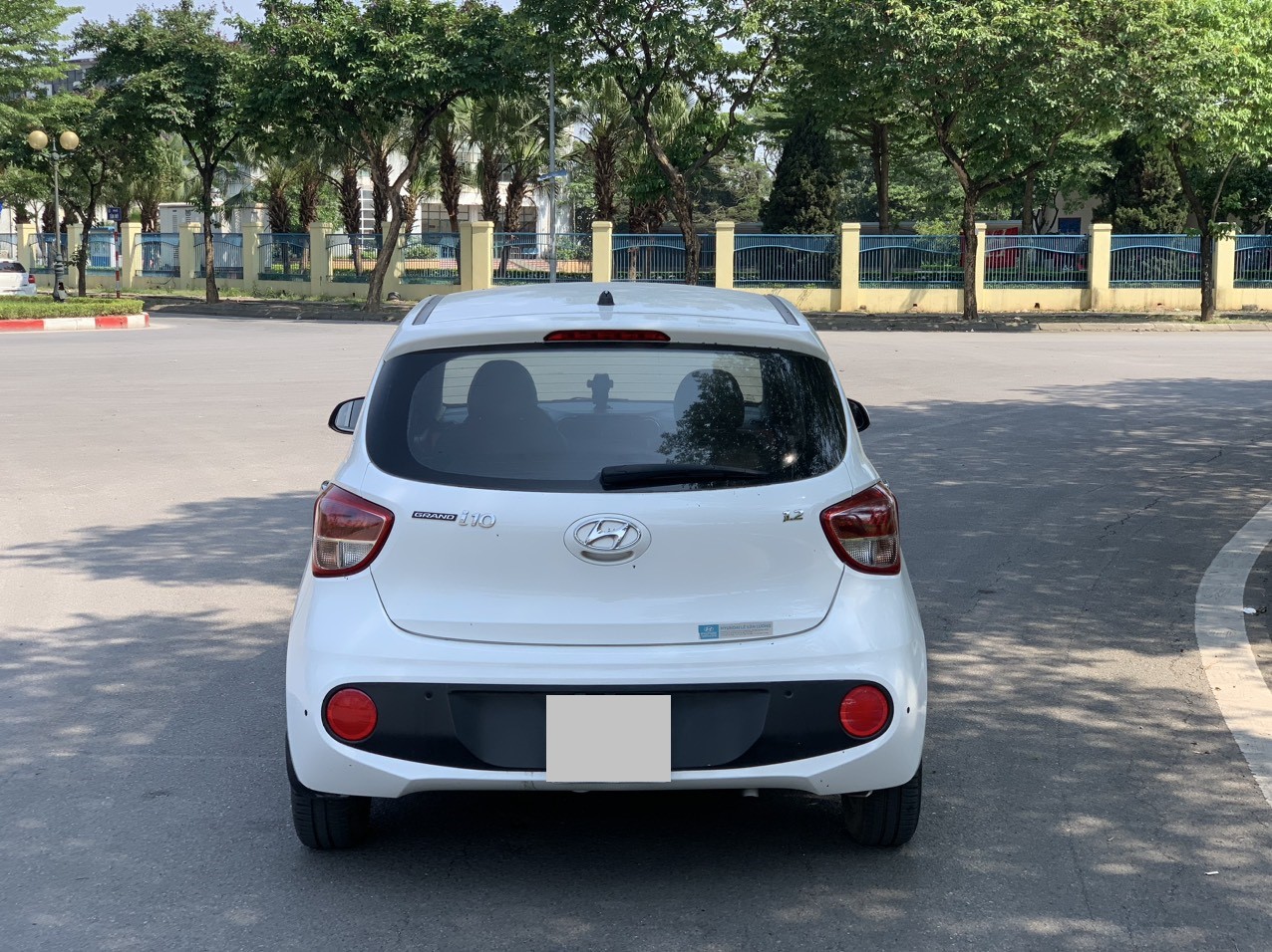 Hyundai I10 GLS1.2AT 2018 màu trắng (Đã bán)