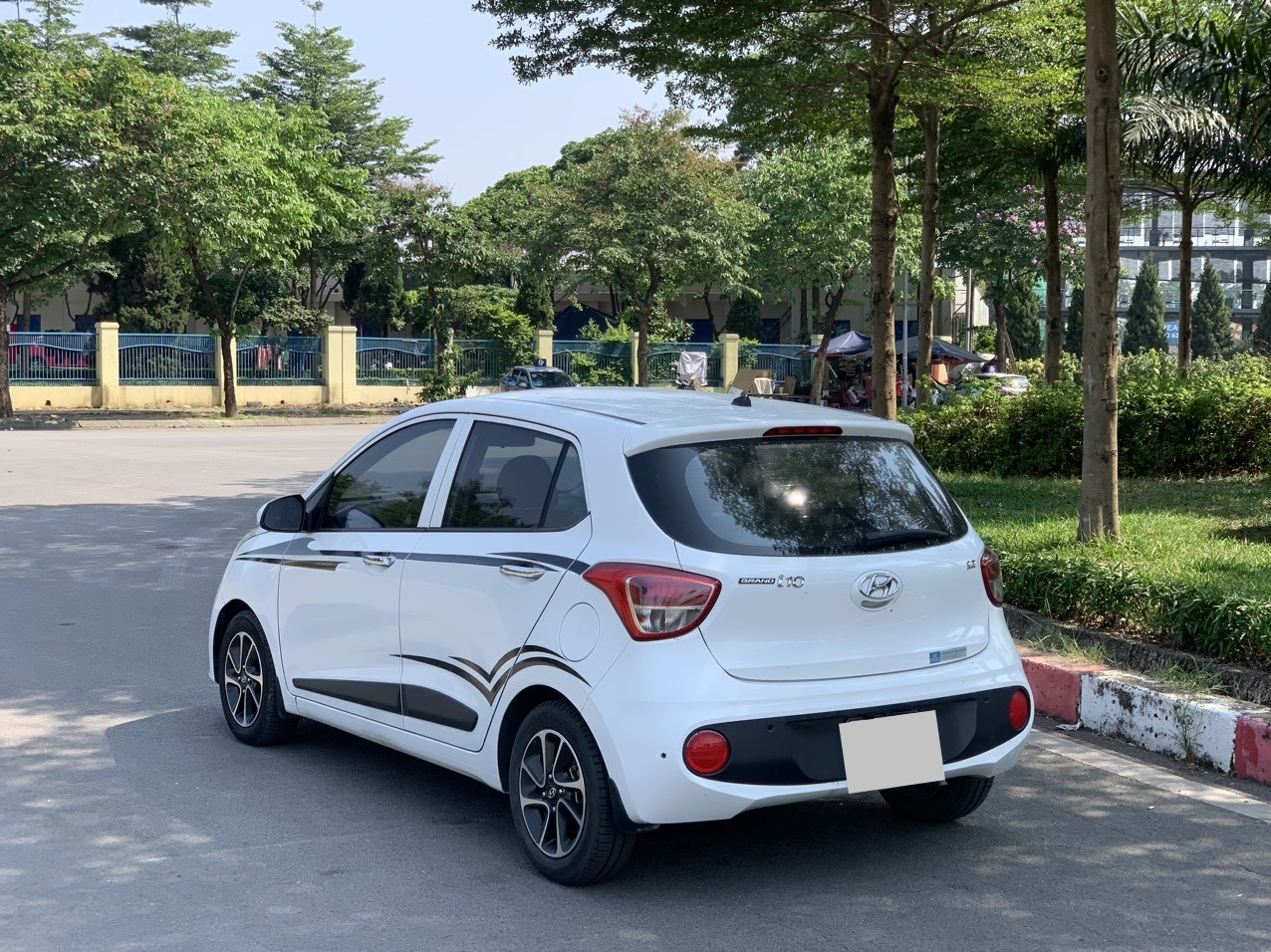 Hyundai I10 GLS1.2AT 2018 màu trắng (Đã bán)