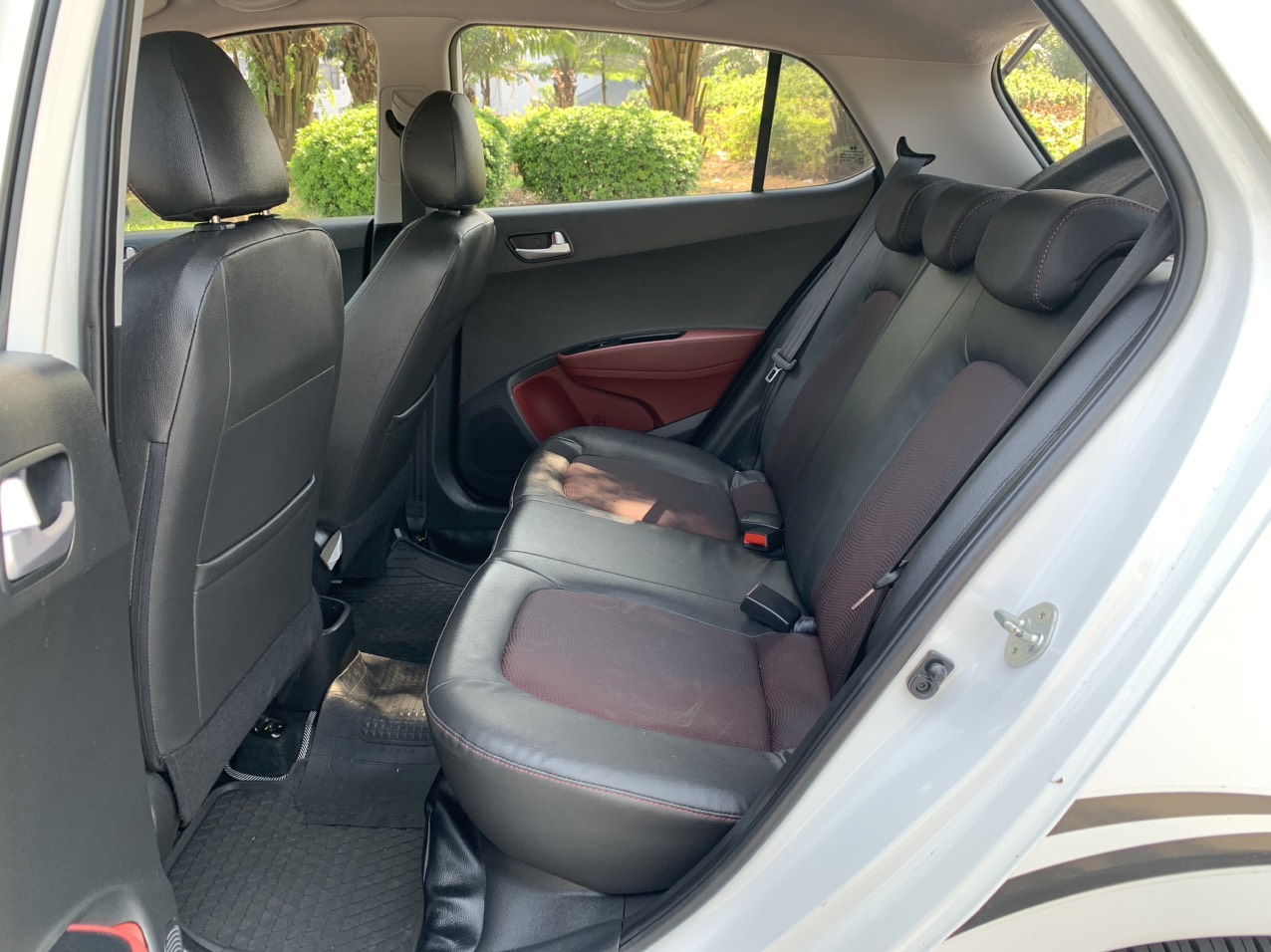 Hyundai I10 GLS1.2AT 2018 màu trắng (Đã bán)