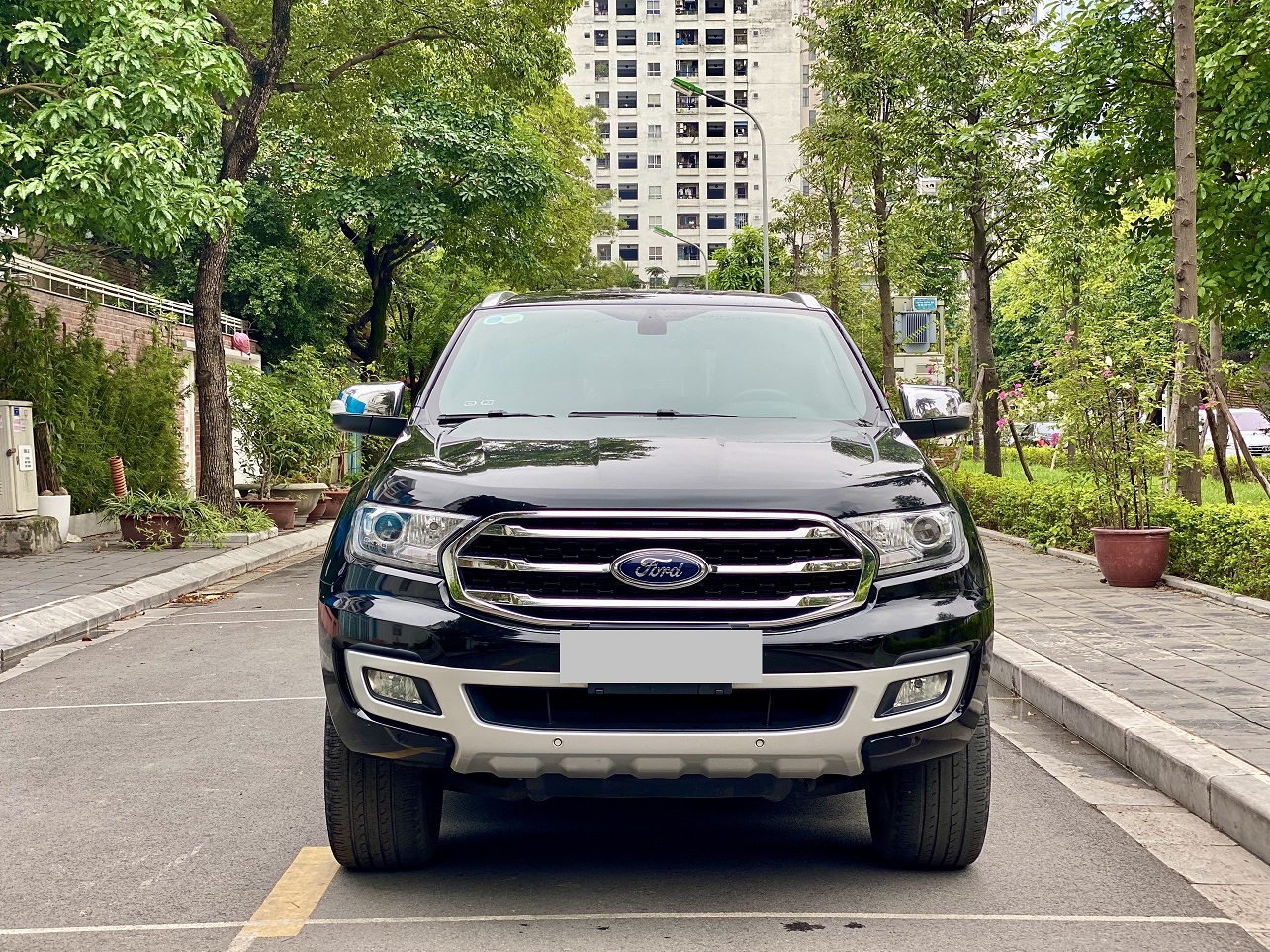 Ford Everest Titanium 4x2 2019 ĐKLĐ 2020 màu đen (Đã bán)
