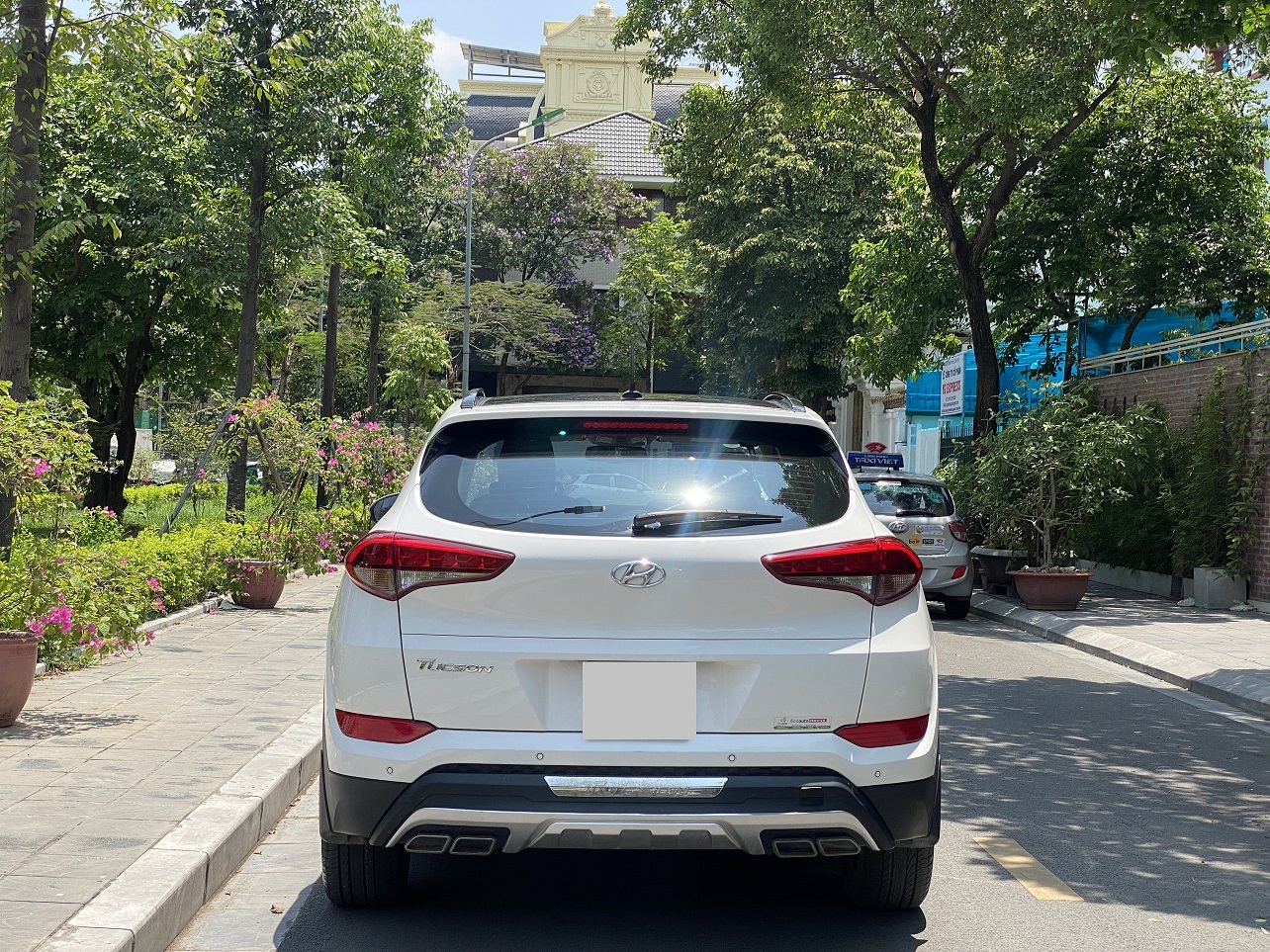 Hyundai Tucson 2.0ATH 2016 màu trắng (đã bán)