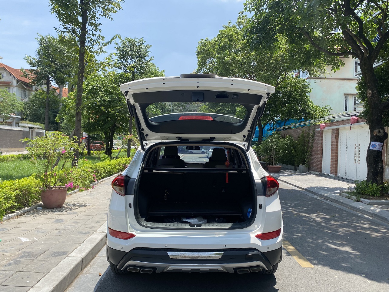 Hyundai Tucson 2.0ATH 2016 màu trắng (đã bán)