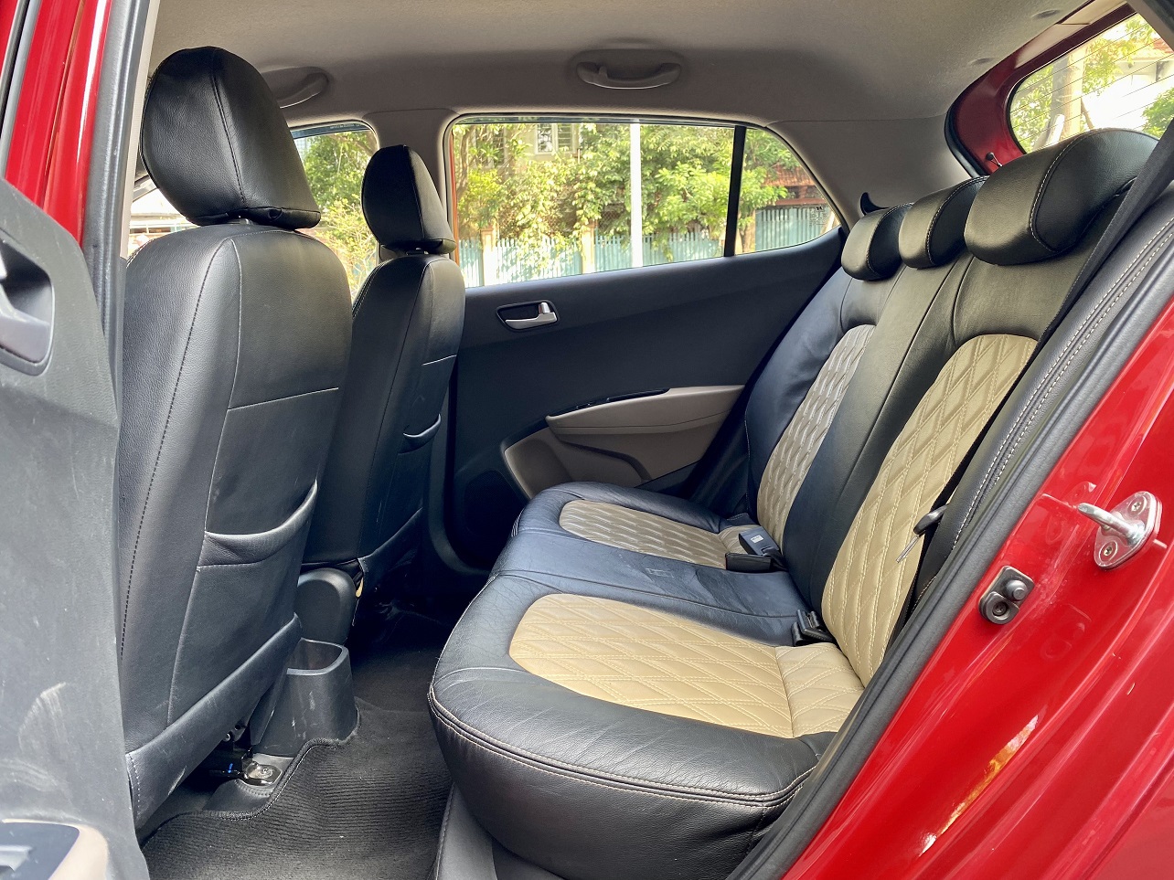 Hyundai I10 1.0AT 2016 màu đỏ (Đã bán)