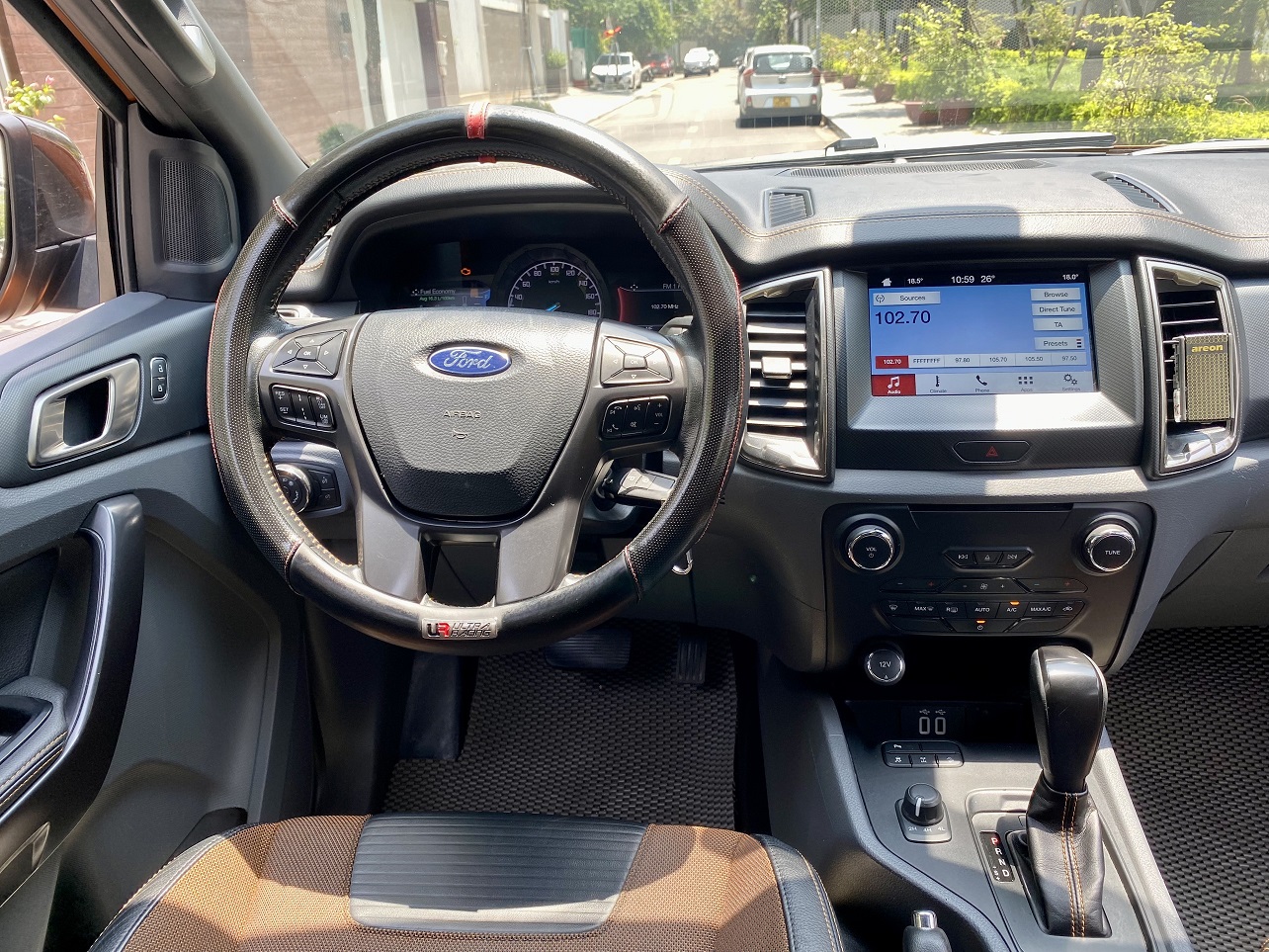 Ford Ranger Wildtrak 3.2L 4x4 AT 2017 màu cam (đã bán)