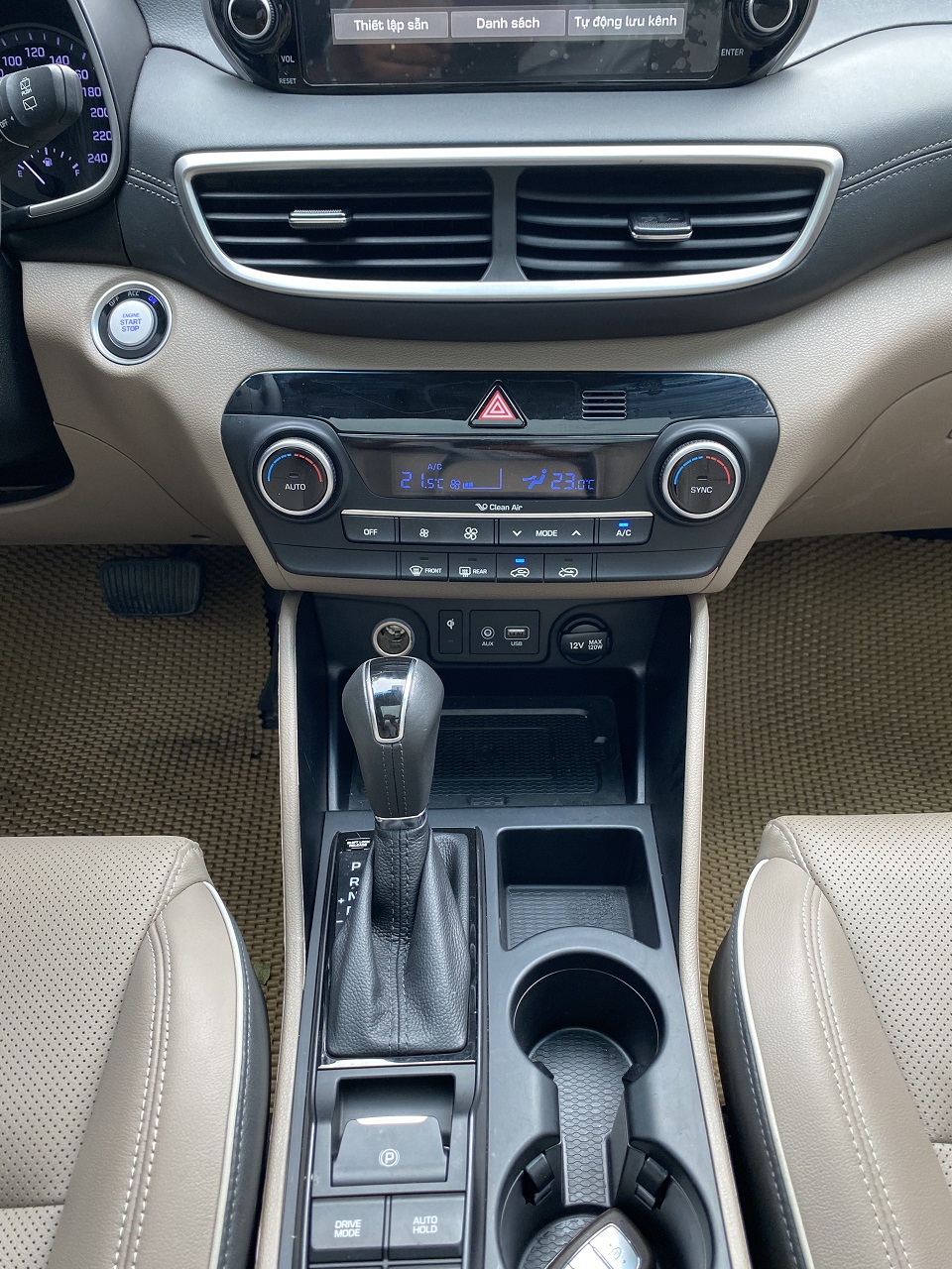 Hyundai Tucson 1.6 Turbo 2021 màu đỏ (đã bán)