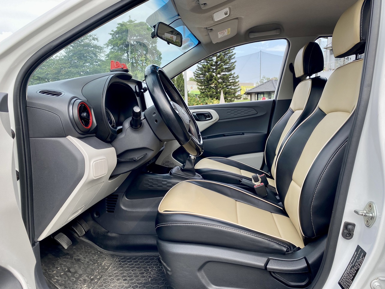 Hyundai I10 1.2 MT 2021 màu trắng (Đã bán)