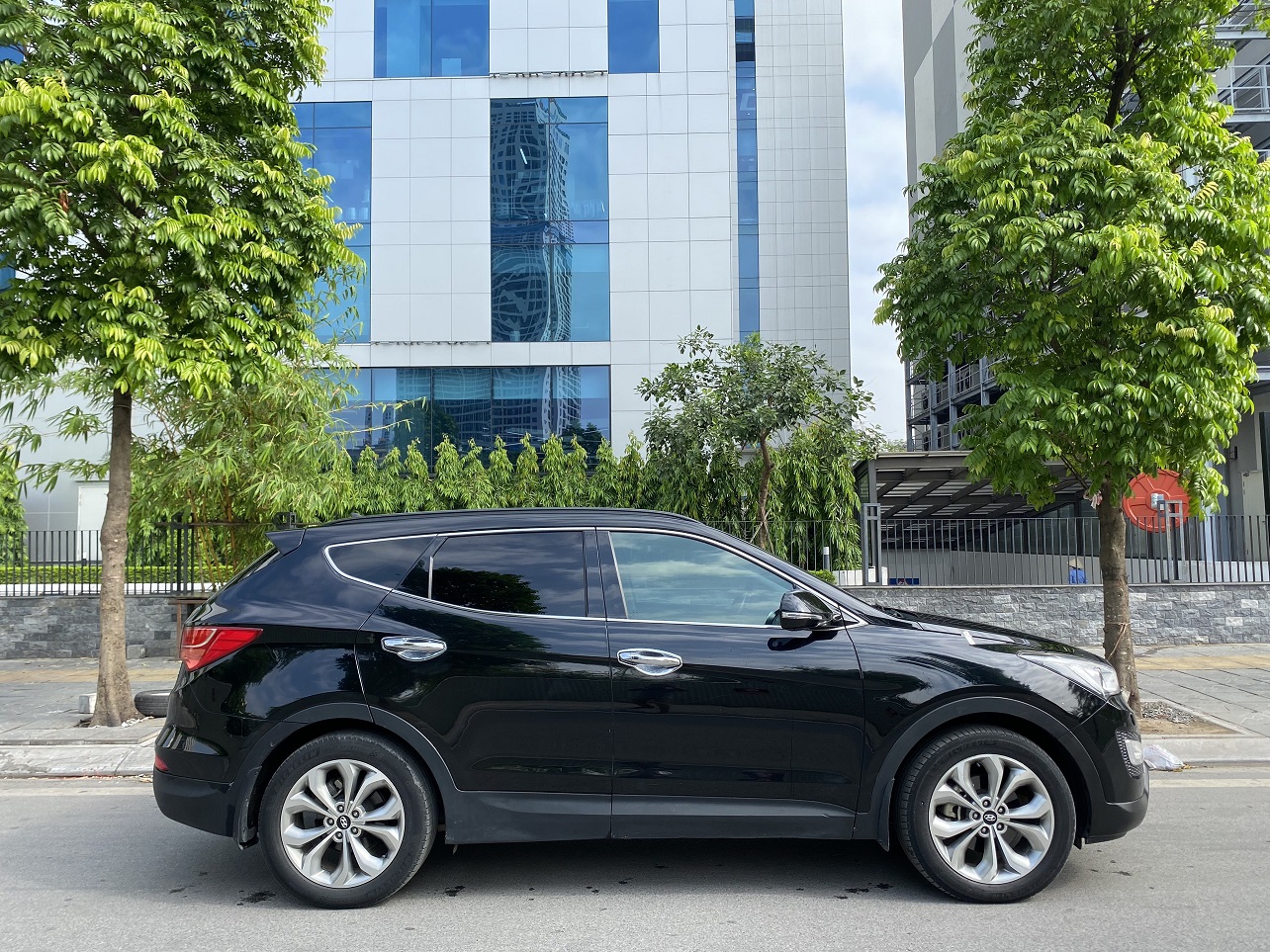 Hyundai Santafe 2.4L 4WD 2015 màu đen (đã bán)