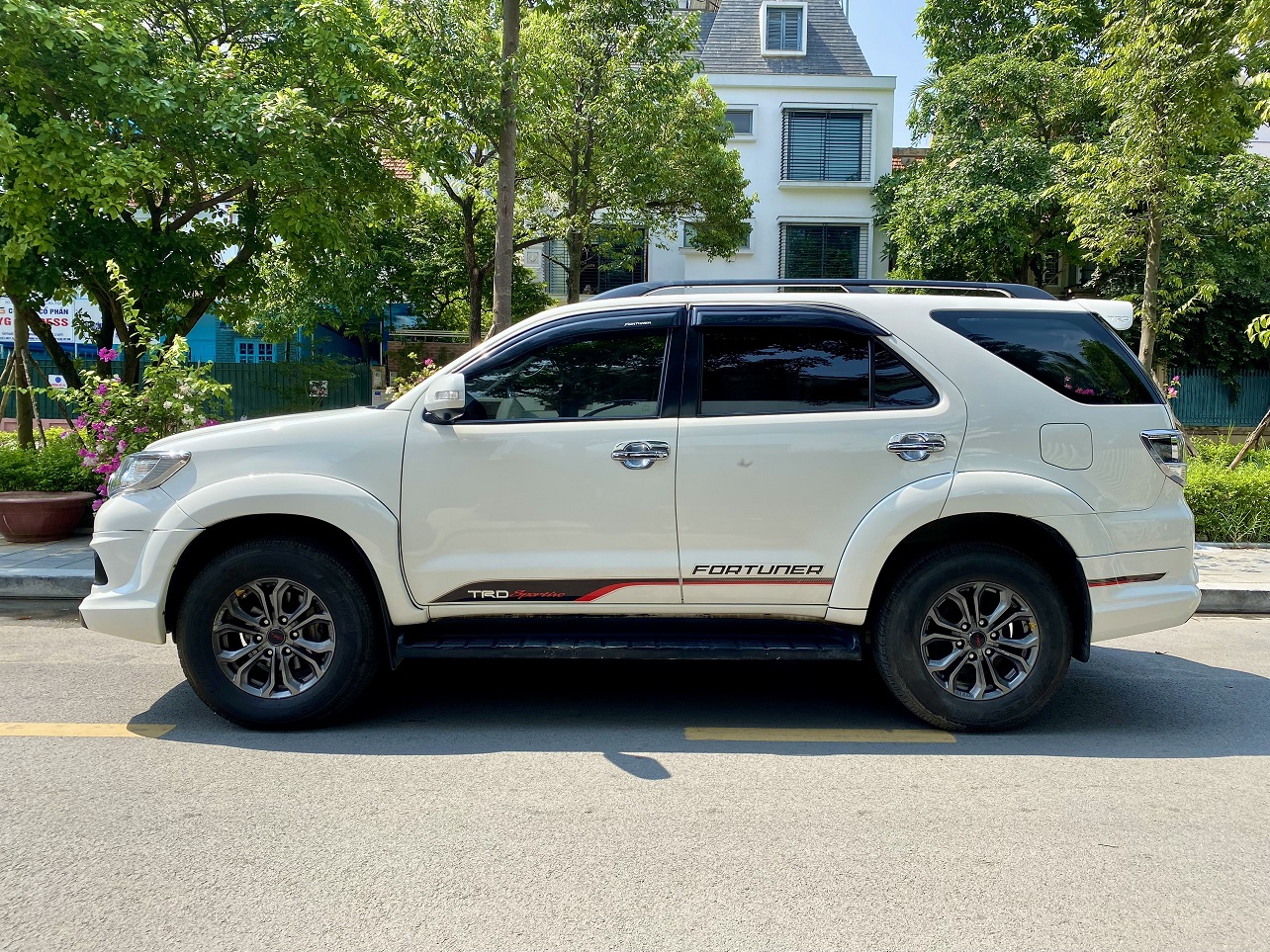 Toyota Fortuner Sportivo 4x2AT 2016 (đã bán)