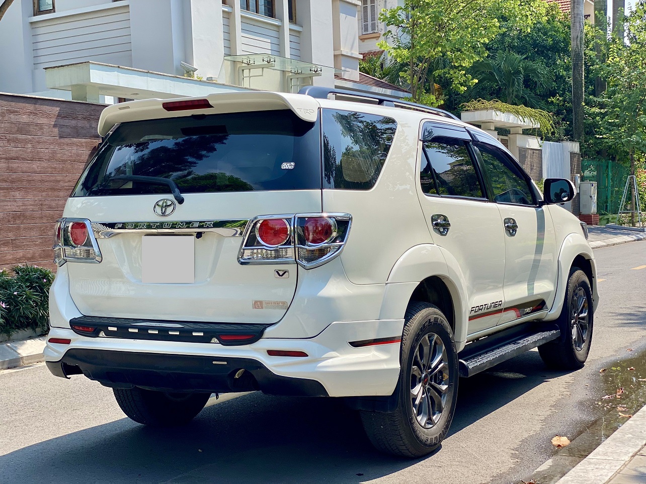 Toyota Fortuner Sportivo 4x2AT 2016 (đã bán)