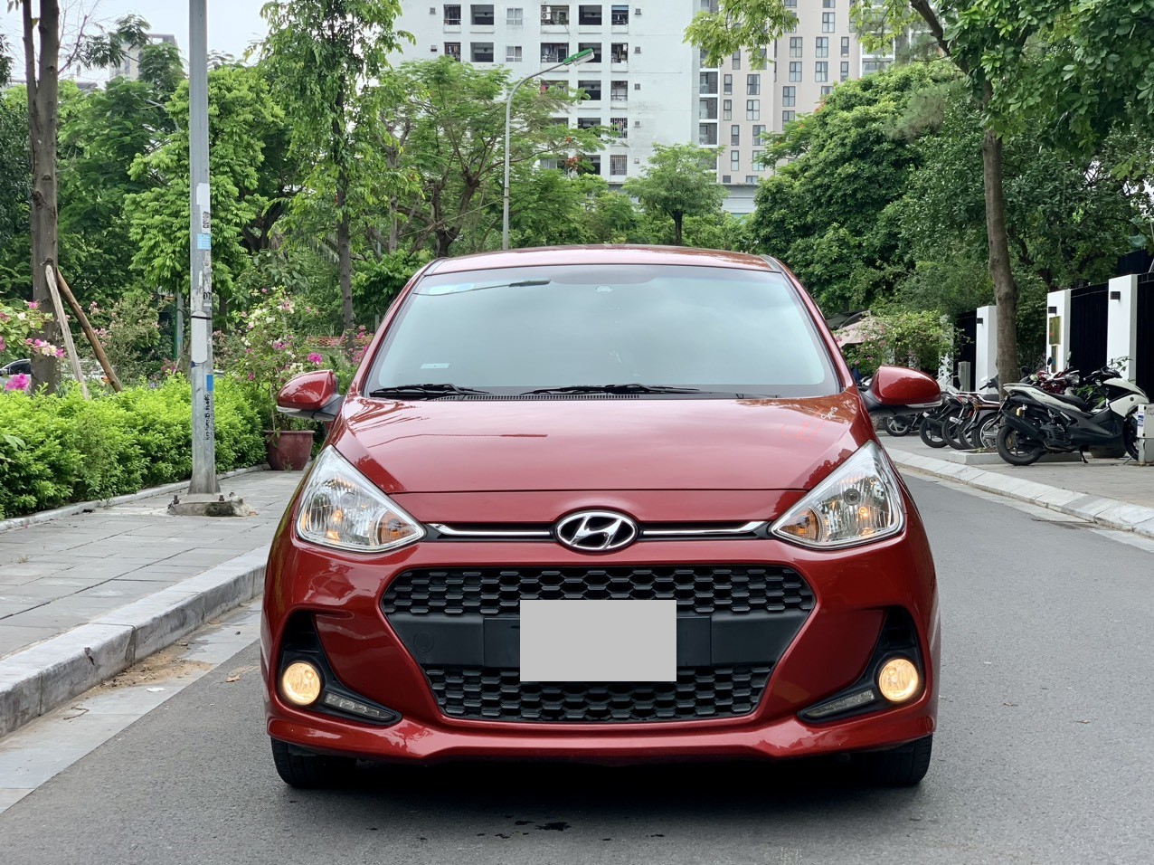 Hyundai I10 1.2AT 2021 màu đỏ (Đã bán)