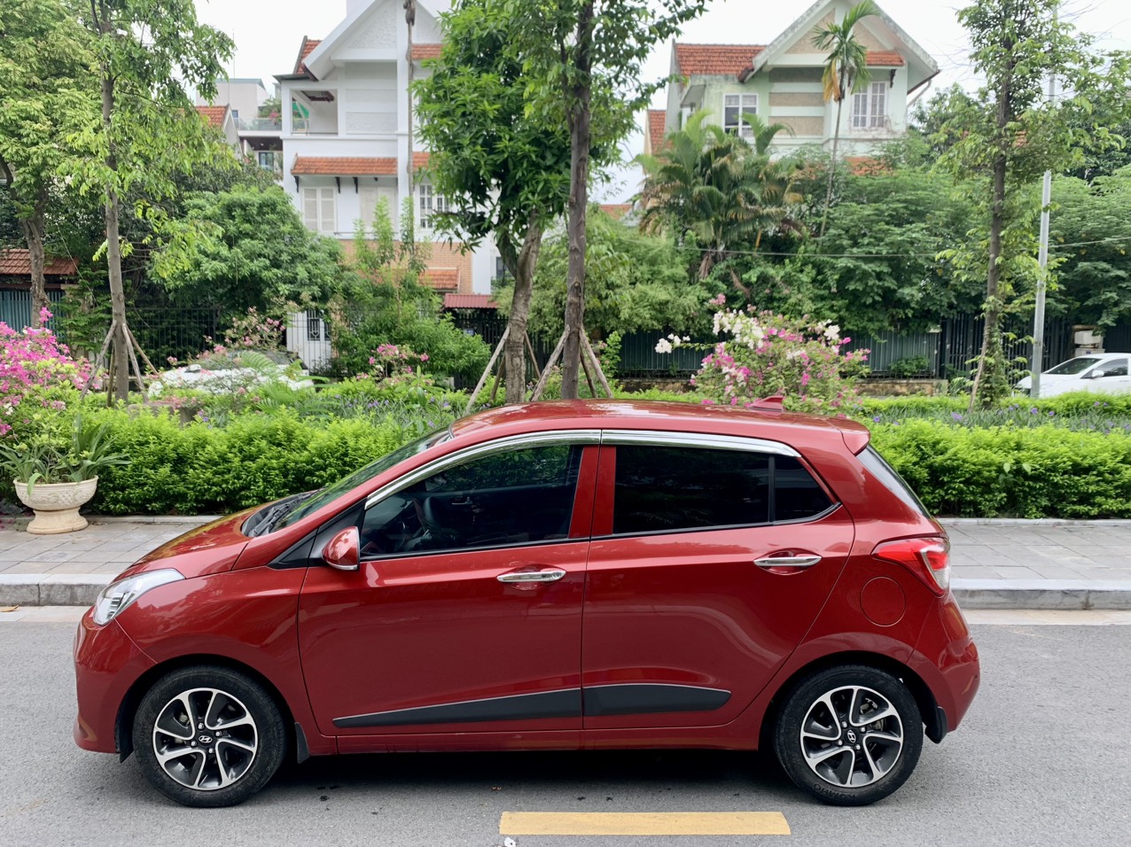 Hyundai I10 1.2AT 2021 màu đỏ (Đã bán)