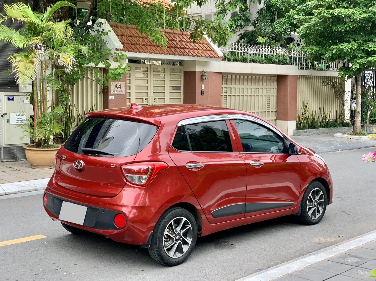 Hyundai I10 1.2AT 2021 màu đỏ (Đã bán)