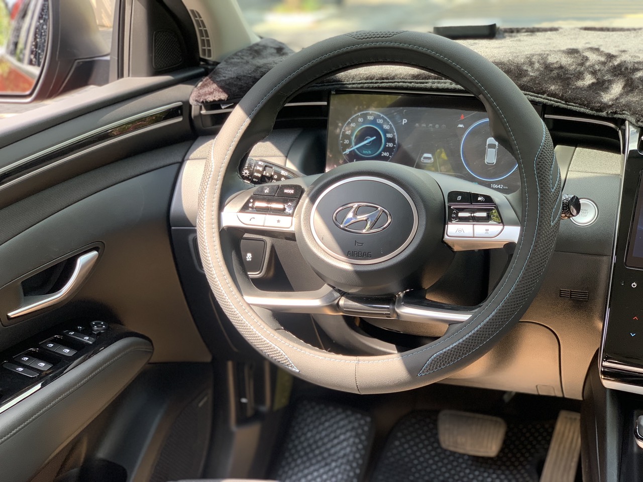 Hyundai Tucson 2.0ATH 2021 màu đỏ (Đã bán)