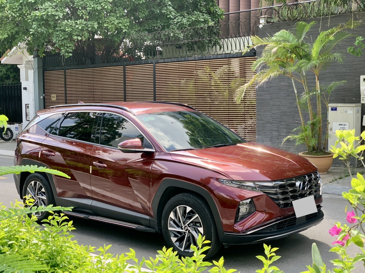 Hyundai Tucson 2.0ATH 2021 màu đỏ (Đã bán)