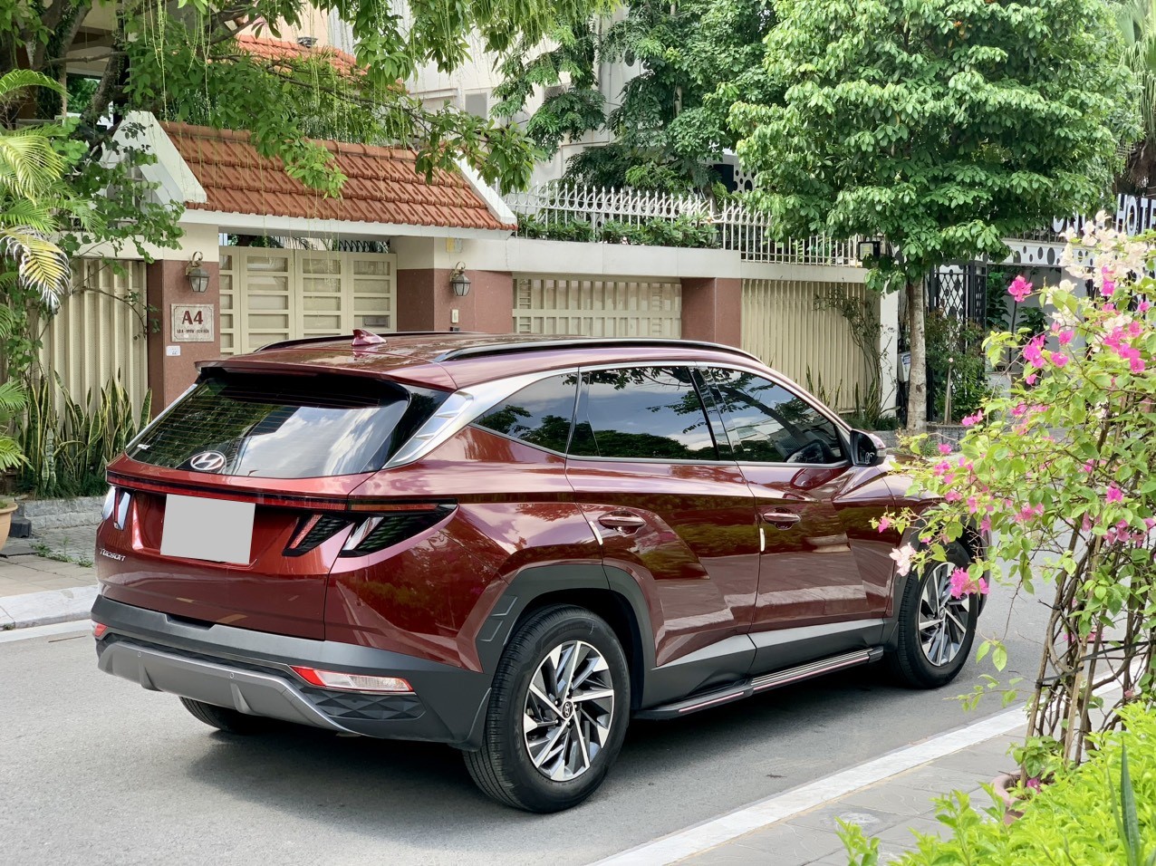Hyundai Tucson 2.0ATH 2021 màu đỏ (Đã bán)