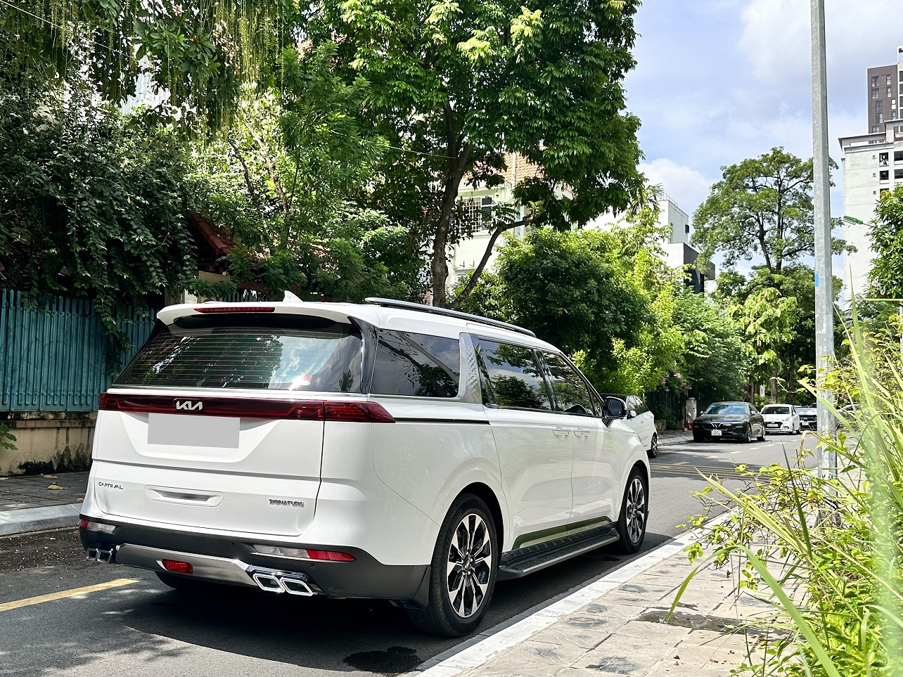 Kia Carnival 2.2D signature sản xuất 2022 màu trắng (Đã bán)