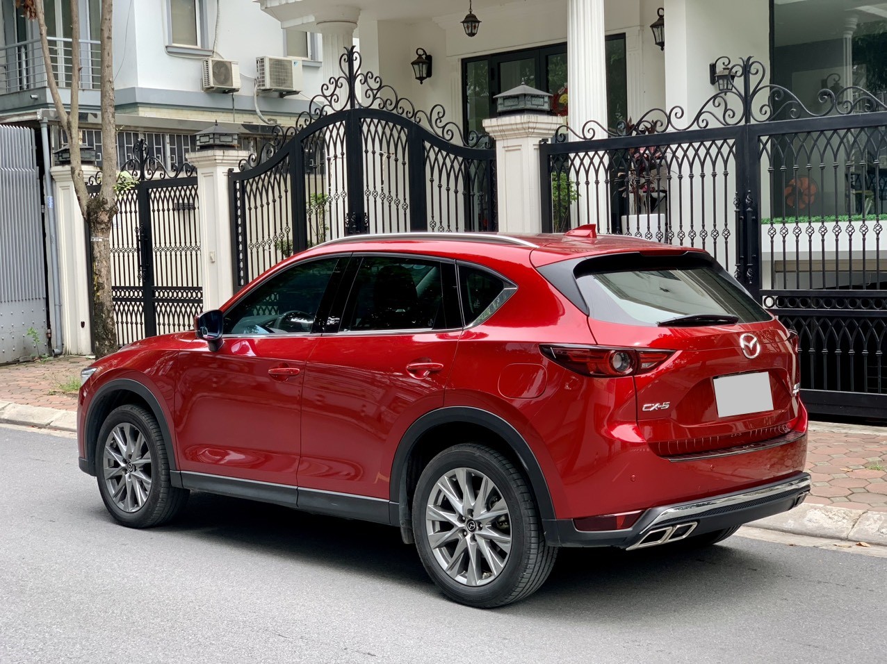Mazda CX5 2.0 Luxury 2022 màu đỏ pha lê (đã bán)