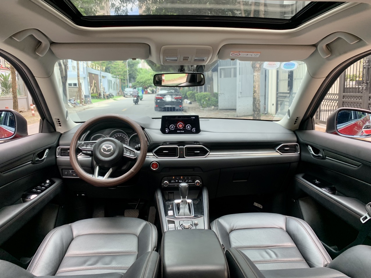Mazda CX5 2.0 Luxury 2022 màu đỏ pha lê (đã bán)