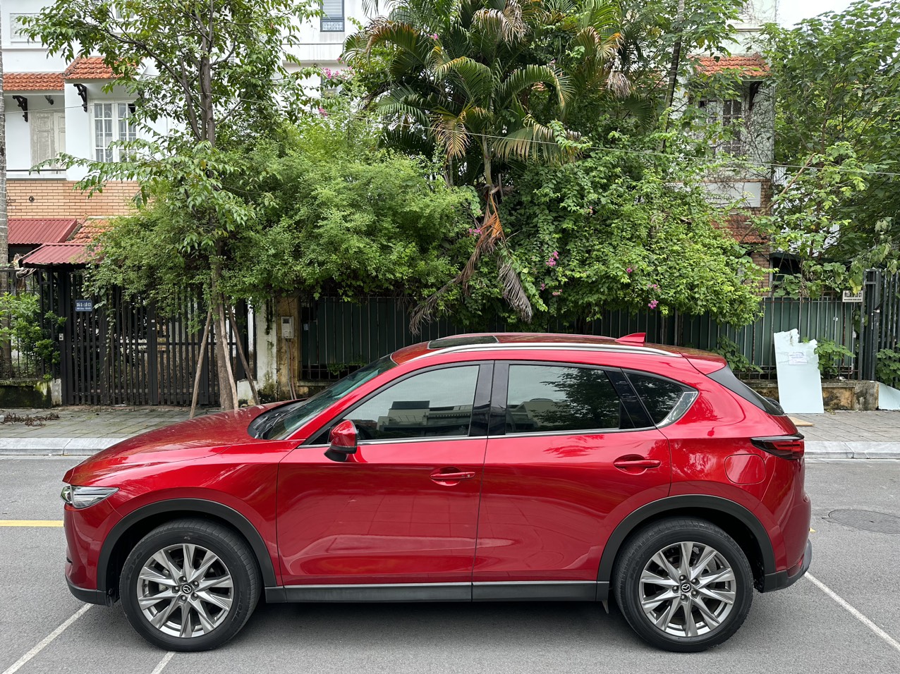 Mazda CX-5 2.0 Premium 2021 màu đỏ (Đã bán)