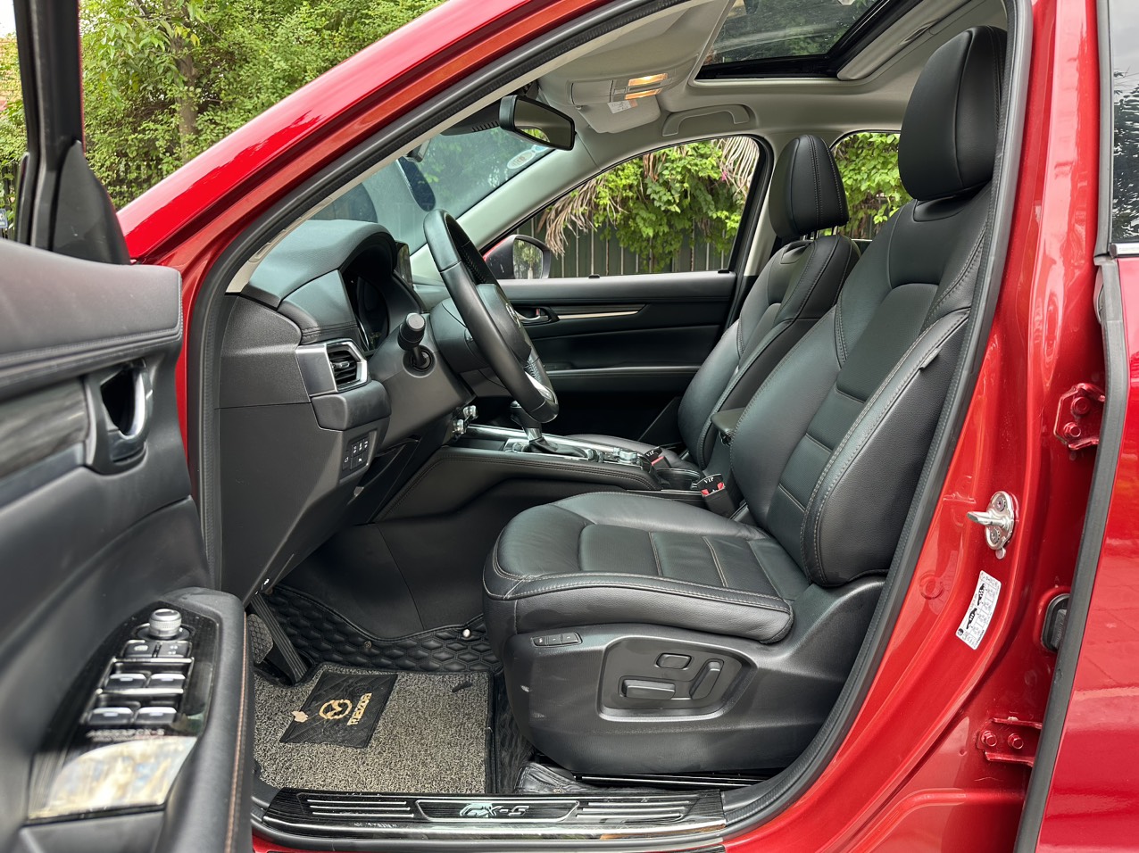 Mazda CX-5 2.0 Premium 2021 màu đỏ (Đã bán)