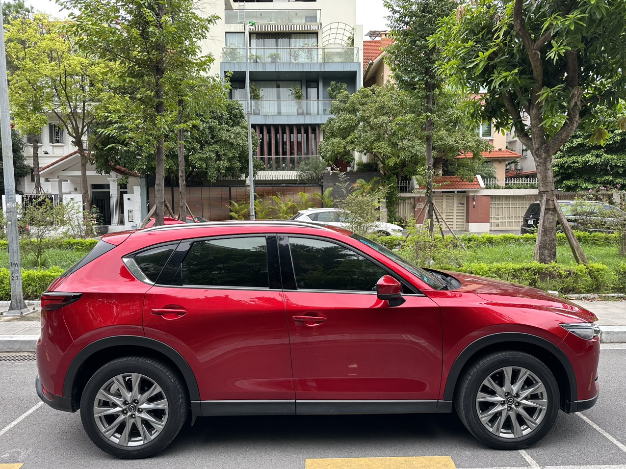 Mazda CX-5 2.0 Premium 2021 màu đỏ (Đã bán)