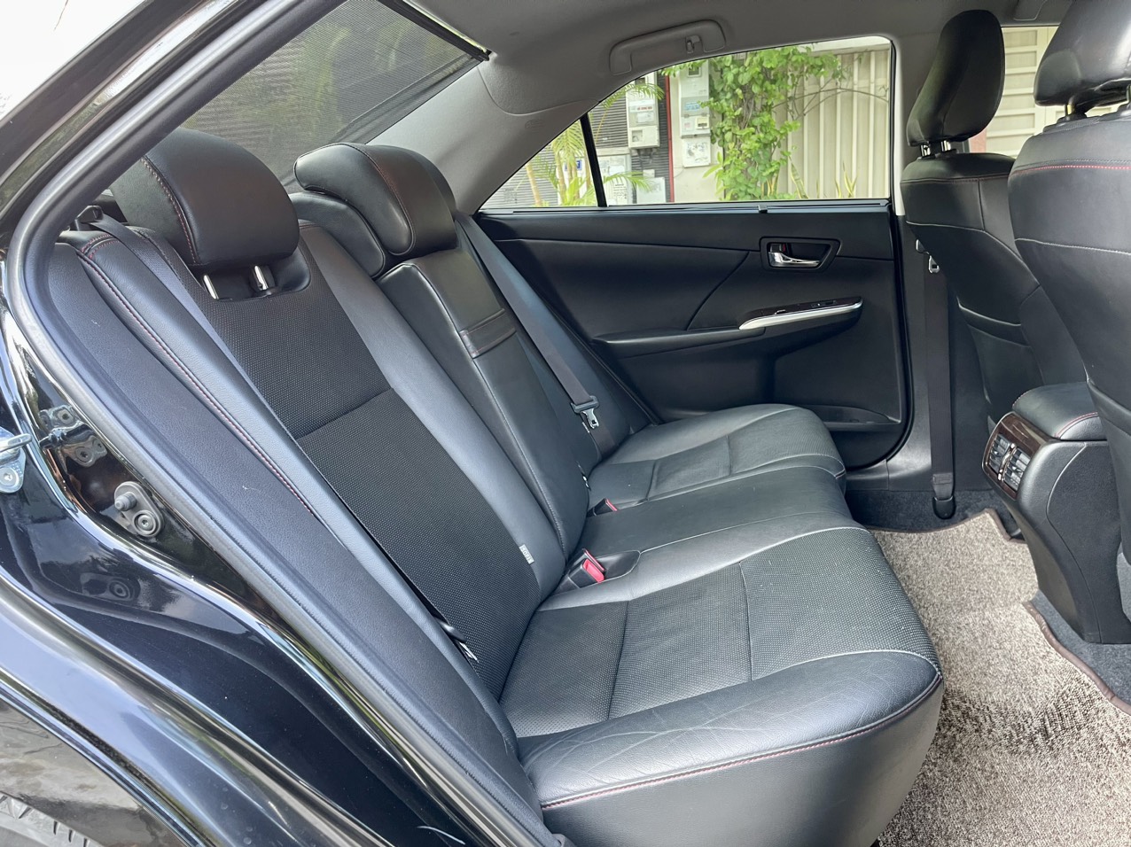 Toyota Camry 2.5Q 2016 màu đen (Đã bán)