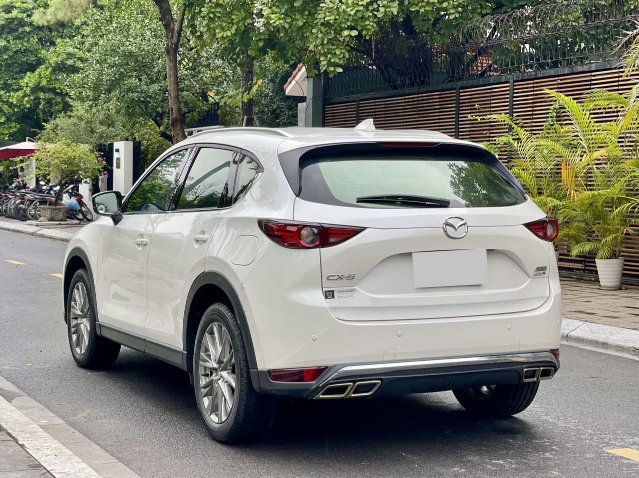 Mazda CX5 2.0 Luxury 2022 màu trắng (Đã bán)