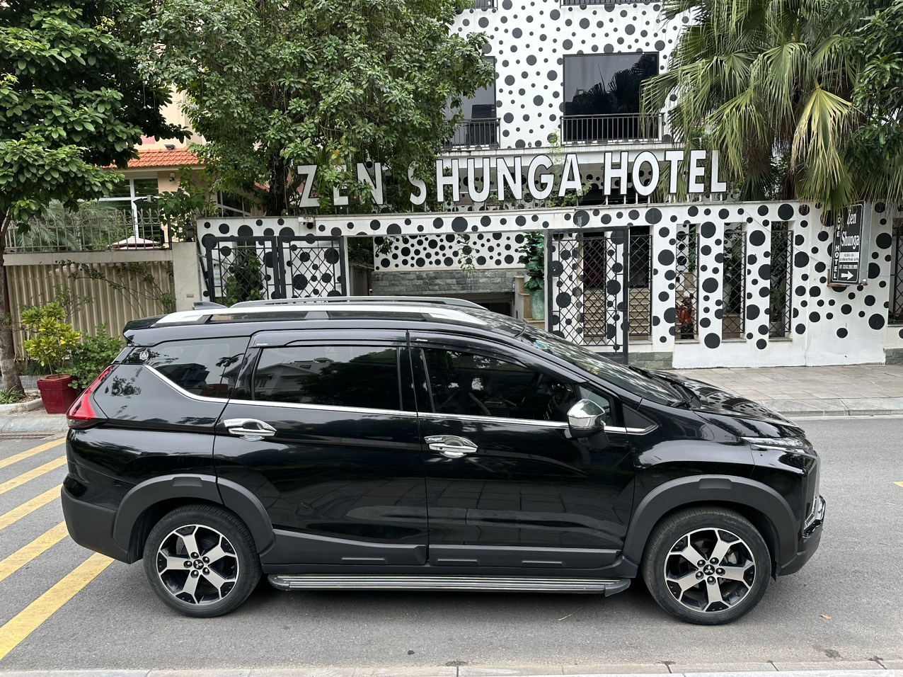Mitsubishi Xpander Cross 1.5 AT 2020 bản full màu đen  (Đã bán)