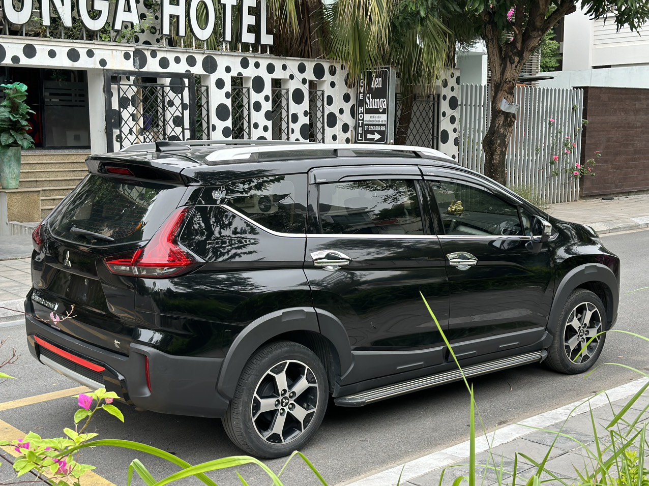 Mitsubishi Xpander Cross 1.5 AT 2020 bản full màu đen  (Đã bán)