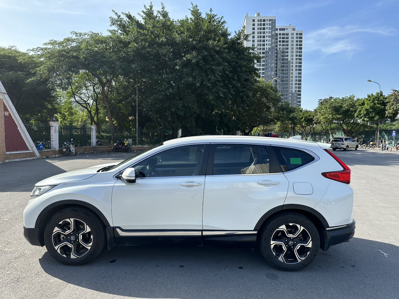 Toyota Veloz Cross 1.5CVT 2022 màu trắng (Đã bán)