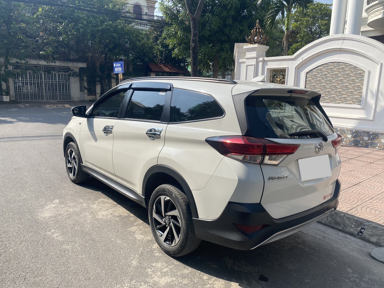 Toyota Rush S 1.5AT 2020 màu trắng (đã bán)