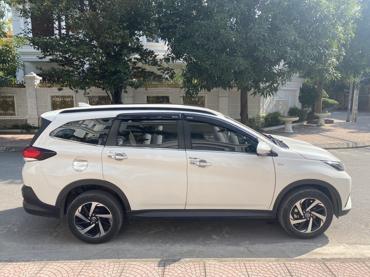 Toyota Rush S 1.5AT 2020 màu trắng (đã bán)