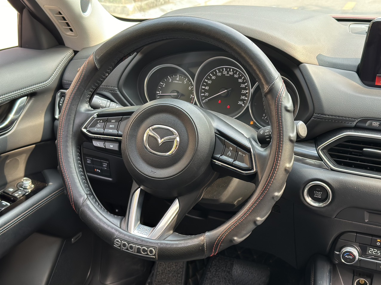 Mazda CX5 2.0 Luxury 2022 màu đỏ pha lê (Đã bán)
