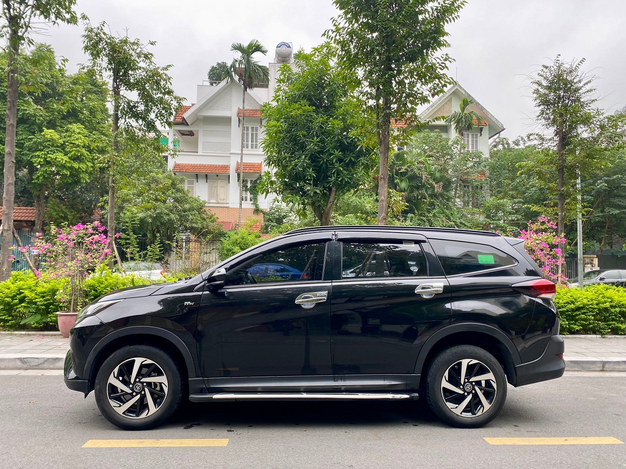 Toyota Rush S 1.5AT 2020 màu đen (Đã bán)